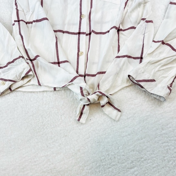 THREAD & SUPPLY • White Plaid Long Sleeve Button-Down Shirt - Picture 11 of 16